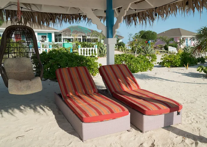 Rollezz Villas Beach Resort